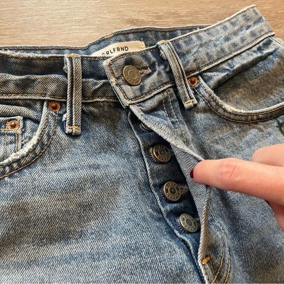 GRLFRND Cindy Rising Sun Floral Embroidered Cut Off Shorts size 23 - Picture 8 of 17